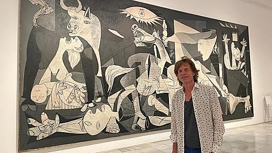 El Reina Sofía permite hacer fotos al 'Guernica'