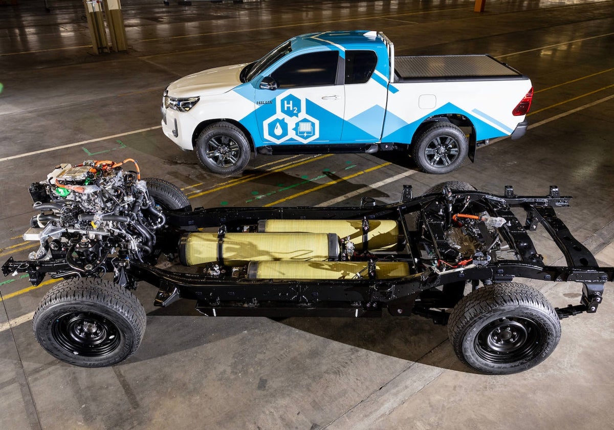 El proyecto de desarrollo culmina con el primer prototipo de un Hilux eléctrico con pila de combustible de hidrógeno