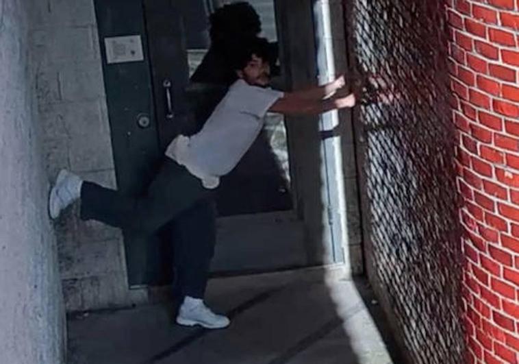 Un asesino fugado de una cárcel tiene aterrorizada a media Pensilvania