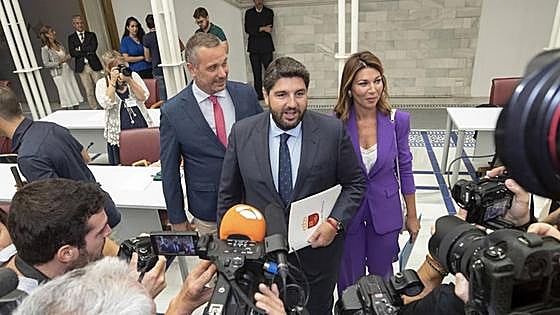 López Miras se convierte en nuevo presidente de la Región de Murcia