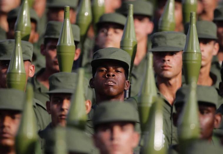 Diecisiete detenidos en Cuba por reclutar soldados para Rusia
