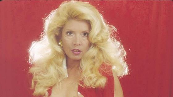 Tan guapa, tan artista