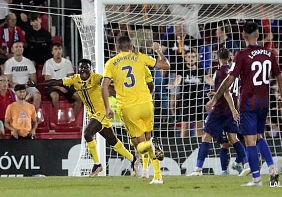 Sufrido empate del Alcorcón ante el Eldense