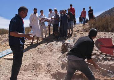 Los muertos se amontonan en el alto Atlas: «Hay aldeas donde no queda nadie»