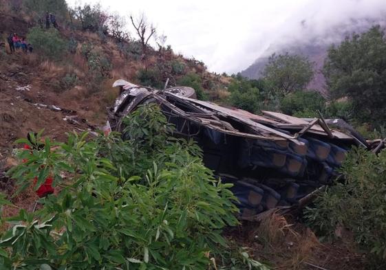 Un autobus cae por un precipicio en Perú y deja 24 muertos