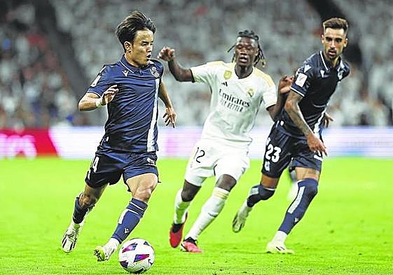 Kubo se va de Camavinga en el partido del Bernabéu apoyado por Brais Méndez.