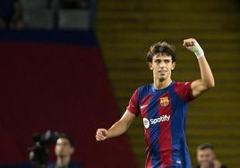 Joao Félix celebra el primero de sus dos goles al Amberes en la jornada inaugural de la Champions.