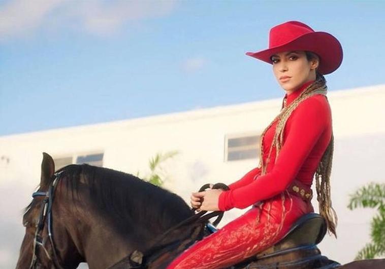 Shakira defiende a su niñera y carga contra su exsuegro en una nueva canción