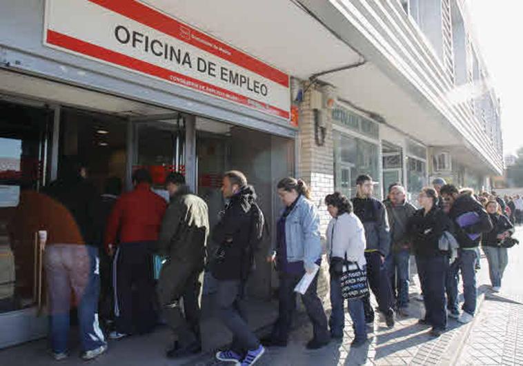 La movilidad geográfica laboral de los españoles casi no existe