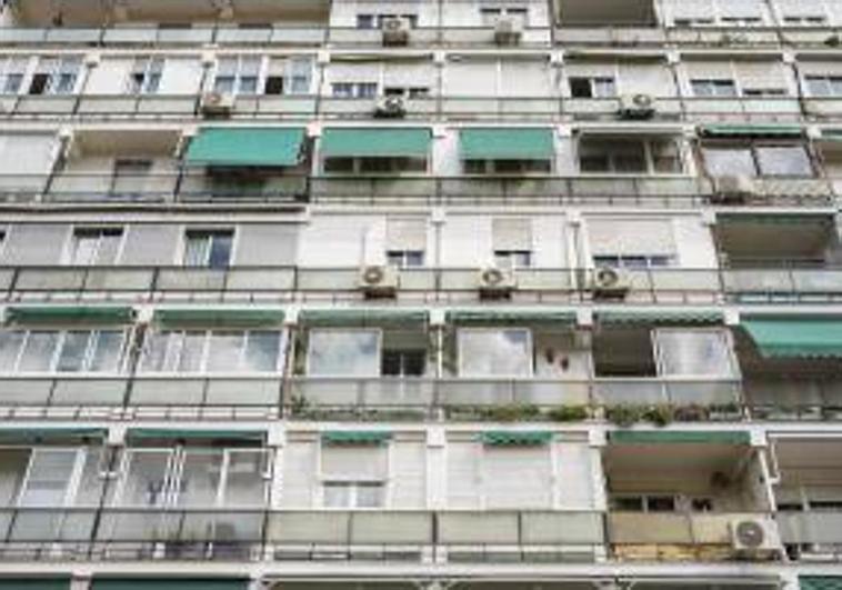 La compraventa de viviendas se hunde pero suben las transmisiones por herencia