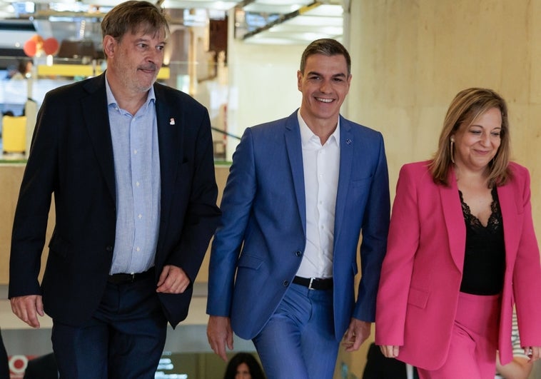 Sánchez a su llegada a la clausura de las jornadas del grupo socialdemócrata europeo en Madrid