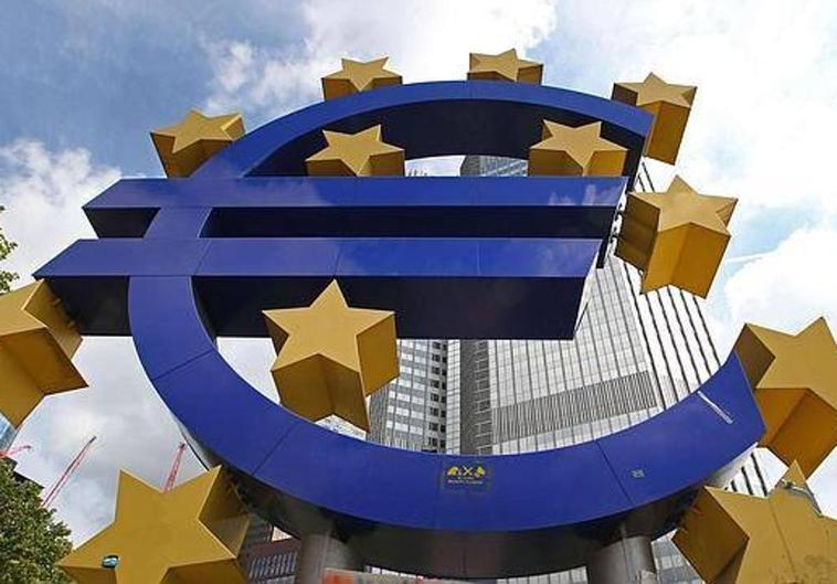 El euríbor roza su techo en el 4,145% y castiga de nuevo el presupuesto familiar