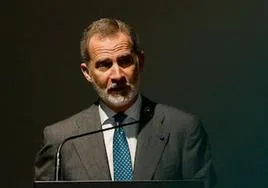 Felipe VI inaugura el tercer encuentro luso-español celebrado en Cascais (Portugal).