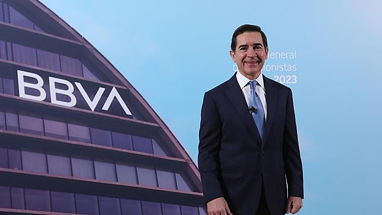 El juez del 'caso Villarejo' cita como testigo al actual presidente del BBVA, Carlos Torres