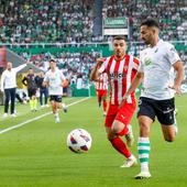 El Racing gana al Sporting en un duelo con mucho gol