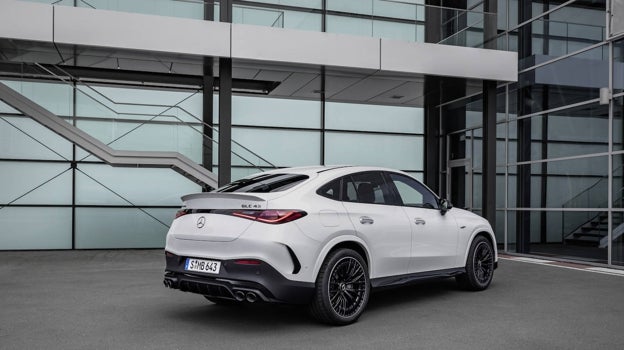 Numerosos paquetes de equipamiento individualizan aún más los modelos SUV Mercedes-AMG GLC