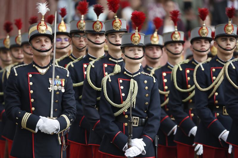 La jura de bandera de la princesa Leonor, en imágenes