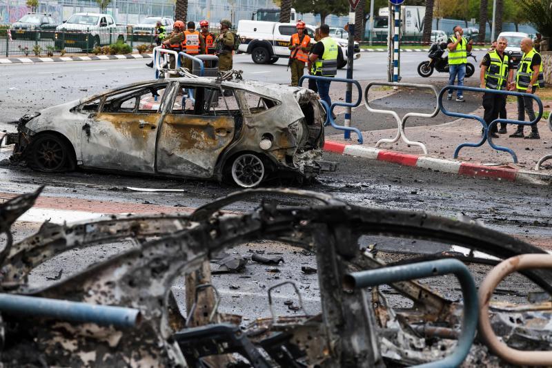 Destrozos causados en una localidad del sur de Israel por un cohete de Hamás.