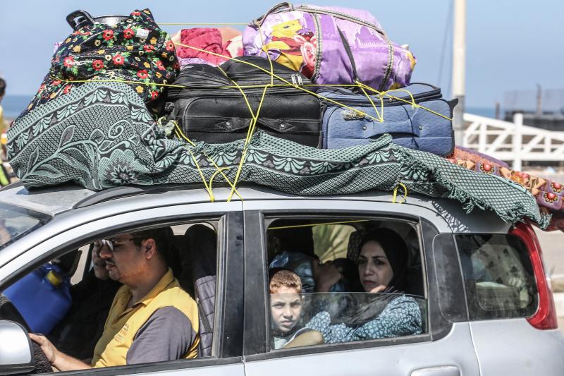 Comienza el éxodo de Gaza tras el ultimátum de Israel