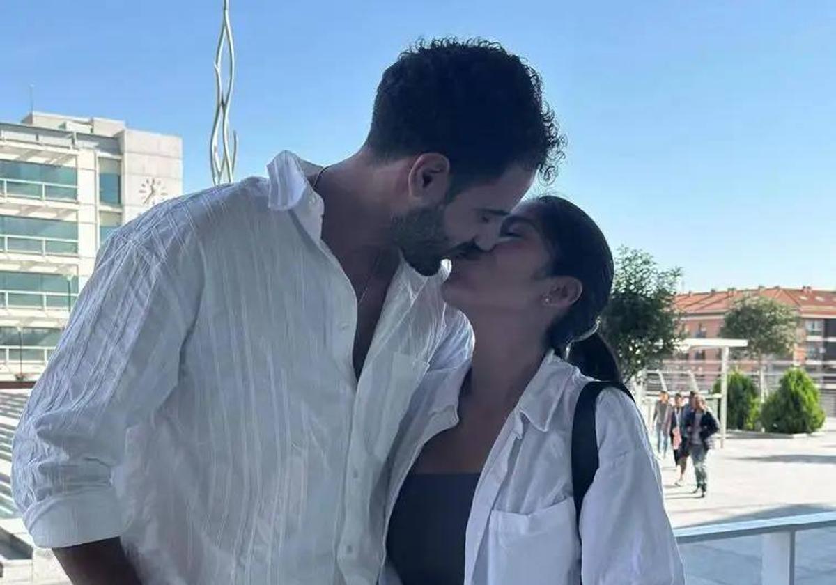 Isa Pantoja y su ya marido Asraf Beno.