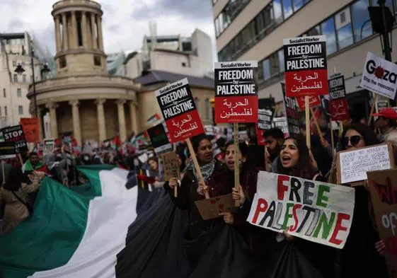 Protesta multitudinaria en Londres