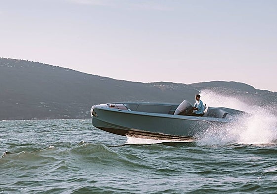 El Frauscher x Porsche 850 Fantom Air