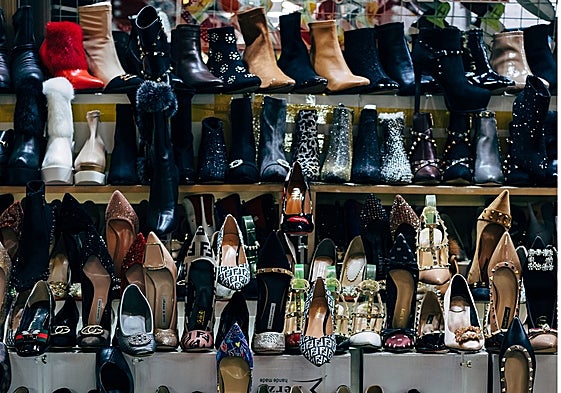 Completa tu outfit de entretiempo con estos zapatos para mujer