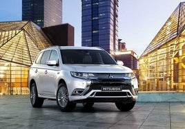 El Mitsubishi Outlander híbrido enchufable.