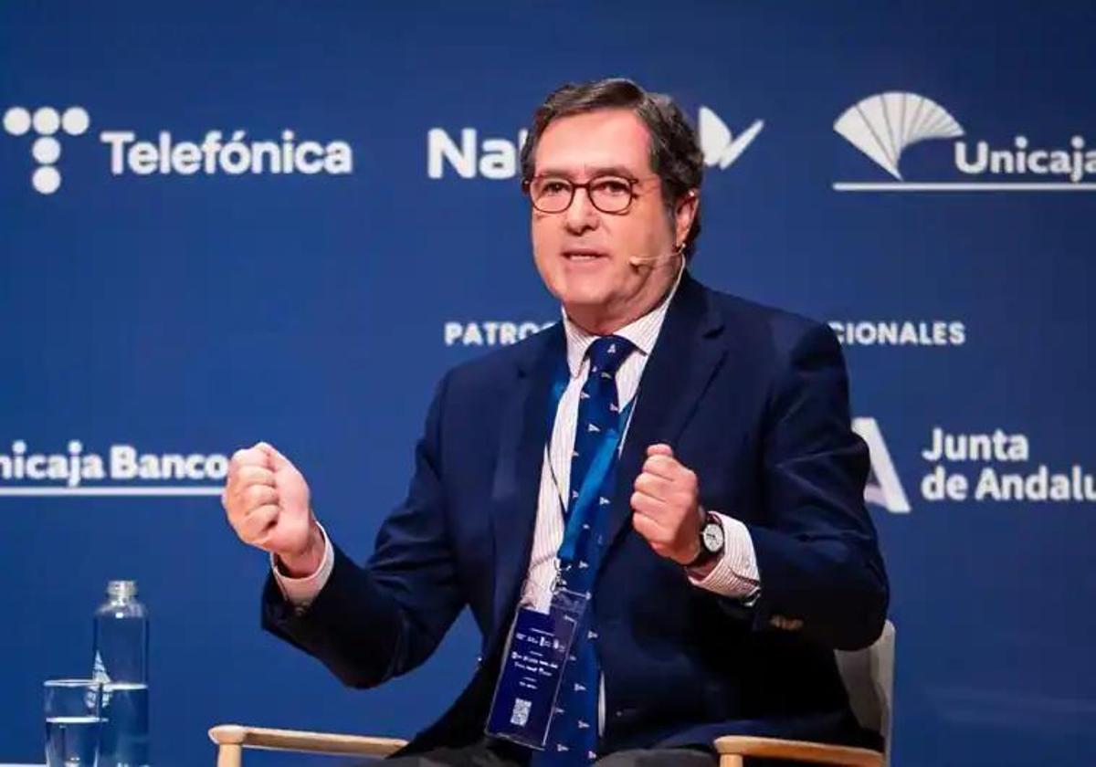 Garamendi critica las «políticas populistas que perjudicarán el crecimiento empresarial»