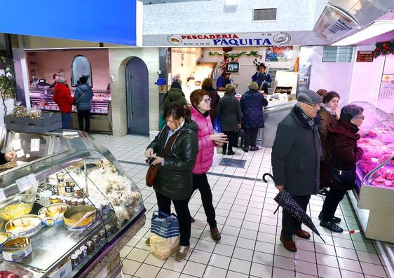 La economía se enfría en verano pero sigue creciendo pese a los precios y los tipos