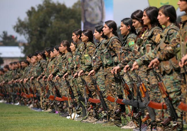 Unidades de Protección Femenina, (YPJ, por sus siglas en kurdo).