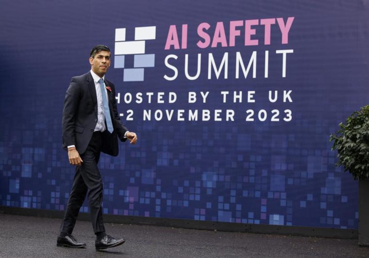 El primer ministro británico, Rishi Sunak, a su llegada a la cumbre de seguridad sobre inteligencia artificial.