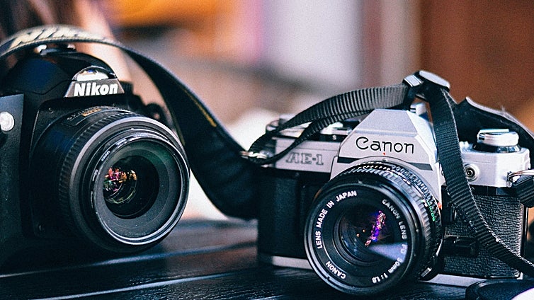 Imprime tus mejores recuerdos con estas cámaras fotográficas instantáneas