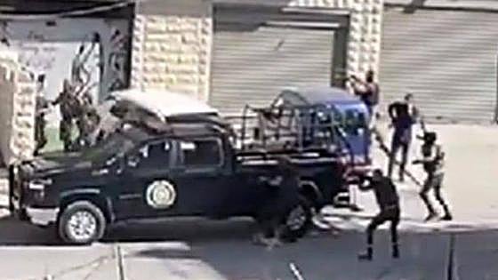 Atacan el convoy del presidente palestino Abbas