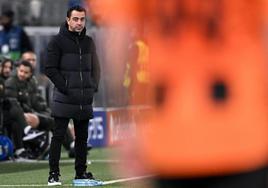 Xavi Hernández, durante el partido contra el Shakhtar en Hamburgo.