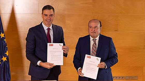 Sánchez intenta amortiguar con el PNV y Coalición Canaria la contestación a sus pactos