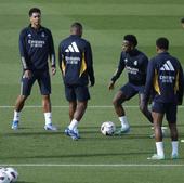 Vinicius y el Valencia caminan sobre ascuas en el Bernabéu