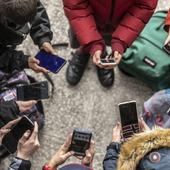 Más de 40.000 personas piden prohibir el uso de móviles a menores de 16 años