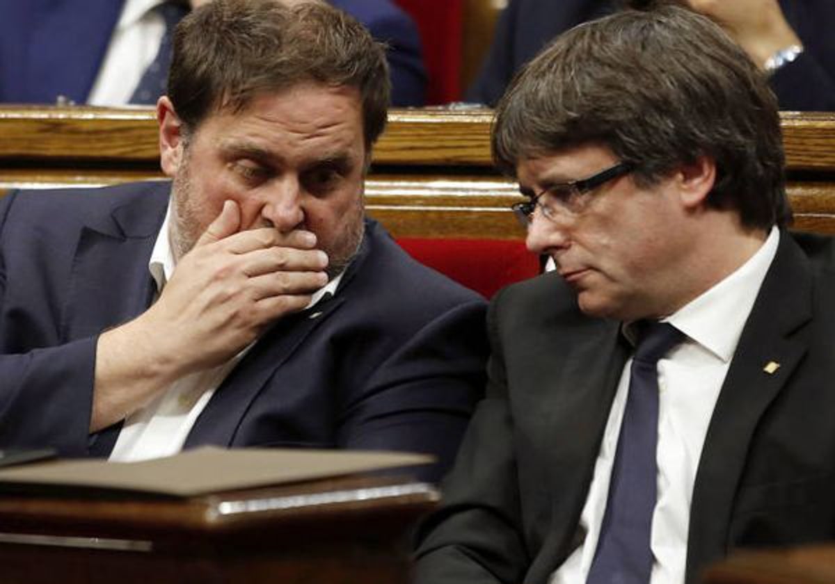 Oriol Junqueras y Carles Puigdemont durante su etapa como presidente y vicepresidente del Govern.