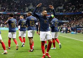 Francia entra en la historia y Países Bajos, Suiza y Rumanía sellan su pase a la Eurocopa