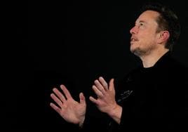 Elon Musk, en un momento de su charla con el primer ministro británico Rishi Sunak.