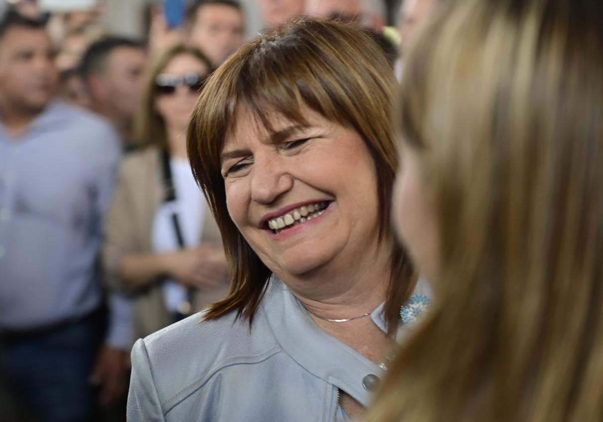 La conservadora Patricia Bullrich, de Juntos por el Cambio, nombrada como ministra de Seguridad de Argentina