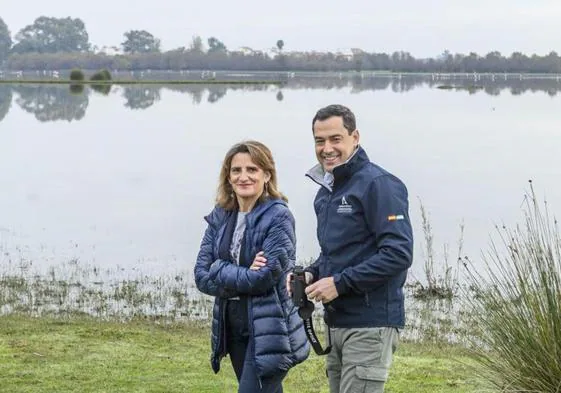 Juanma Moreno y Teresa Ribera visitan el Parque Nacional de Doñana