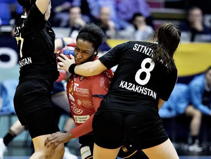 Fácil estreno de España en el Mundial femenino de balonmano