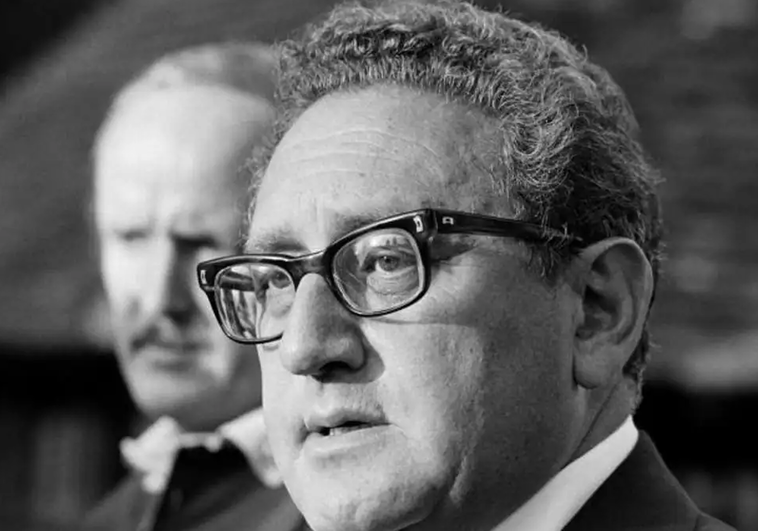 Muere Kissinger, el estadista global
