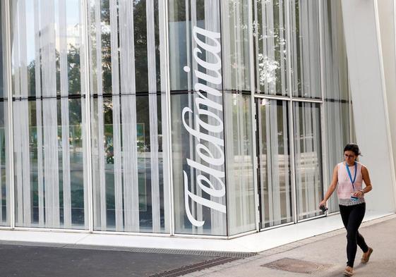 Telefónica y los sindicatos se enzarzan por la negociación del ERE y el convenio colectivo