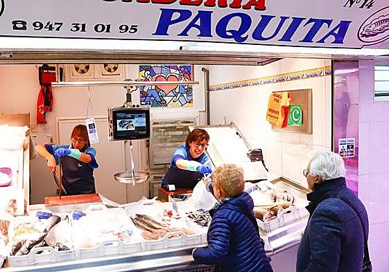 Los alimentos navideños que más suben son las almejas, el besugo y la lombarda