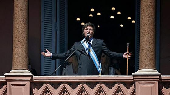 Milei promete que conducirá al progreso la «Argentina catastrófica» que recibe