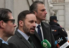 El líder de Vox Santiago Abascal en las puertas del Tribunal Supremo durante el juicio al 'procés'.