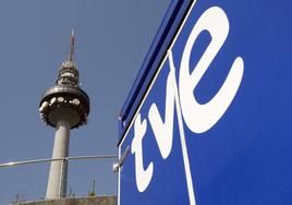 Vista de la torre 'El Pirulí', centro de comunicaciones de RTVE.